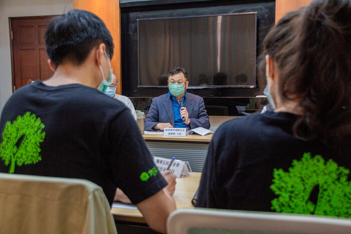 地球公民的研究員參與政府會議